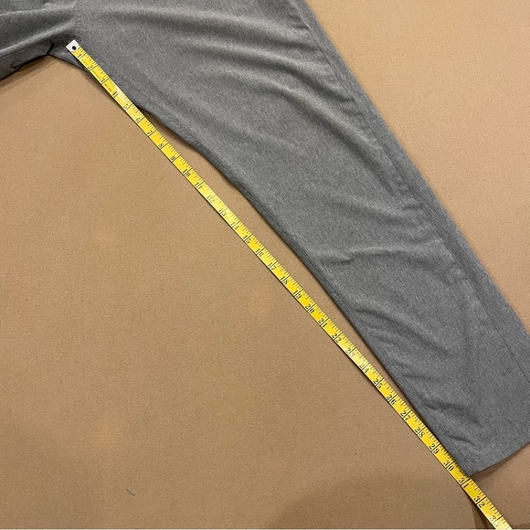 Vuori Men’s Aim Pants Heather Grey Size 36x31 - Picture 10 of 10